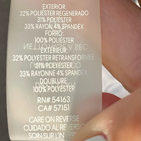 Calvin Klein Women's Two Button Lux Blazer size 16 made in Vietnam - Picture 8 of 8